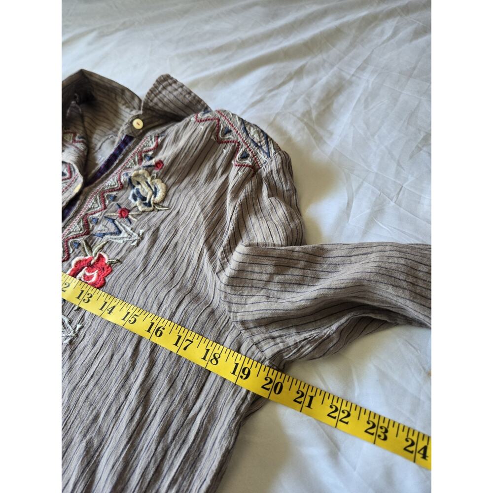 Johnny Was 3J Workshop Button Top Floral Embroidered Sz Medium Gray Boho Western - Picture 9 of 11